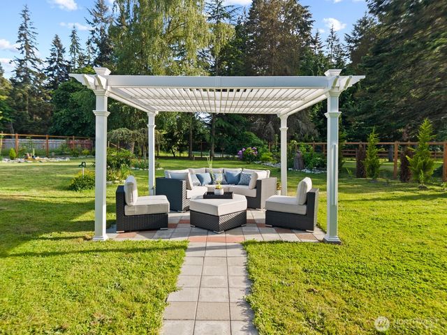 751 Hazzle Court, Coupeville, WA 98239