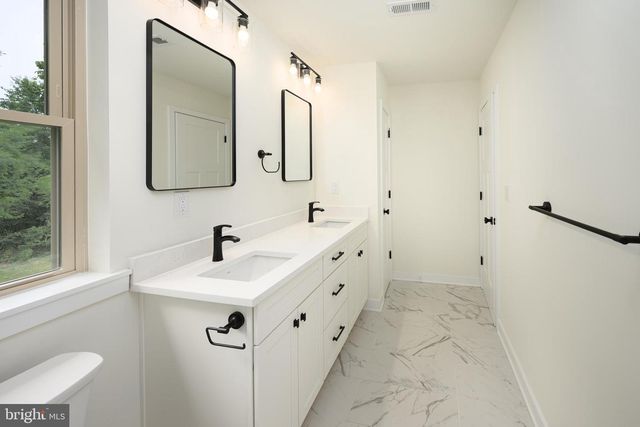 35 W COHAWKIN RD, Clarksboro, NJ 08020