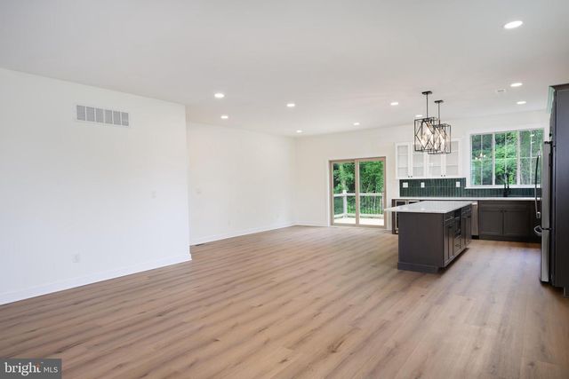 35 W COHAWKIN RD, Clarksboro, NJ 08020