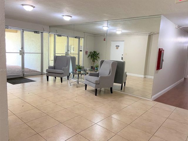 7300 NW 17th Street 210, Plantation, FL 33313