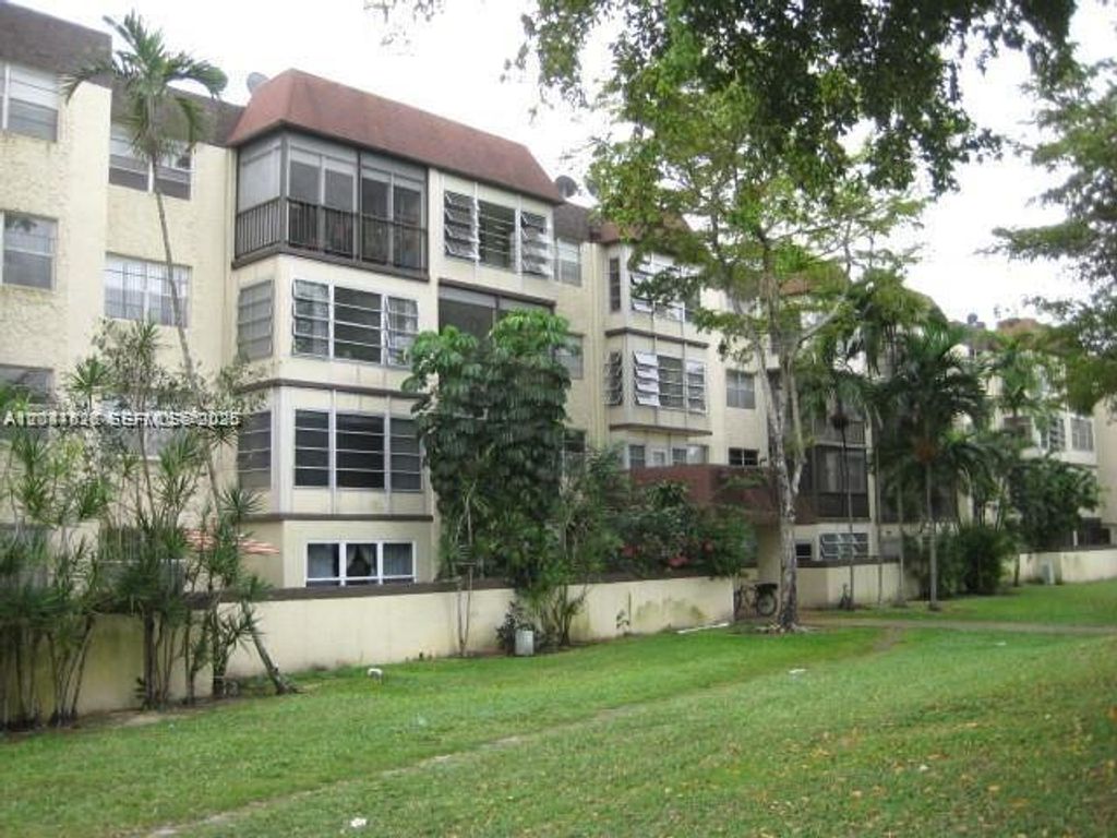 7300 NW 17th Street 210, Plantation, FL 33313