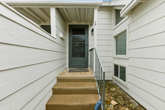 2711 Saint Edwards CIR, Austin, TX 78704