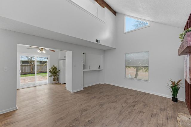 2711 Saint Edwards CIR, Austin, TX 78704