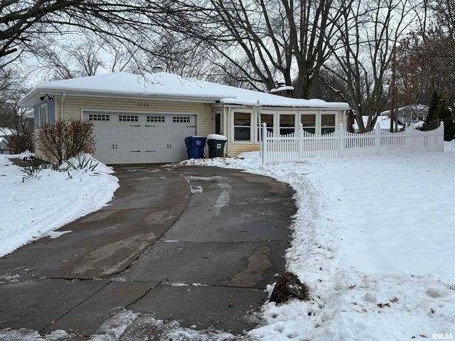 3806 LORTON Avenue, Davenport, IA 52807