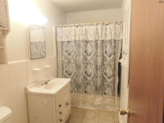 223 WALNUT DRIVE, Burkburnett, TX 76354