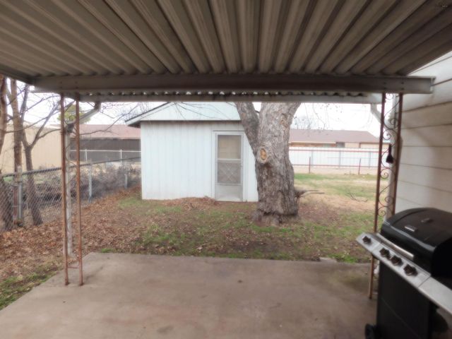 223 WALNUT DRIVE, Burkburnett, TX 76354