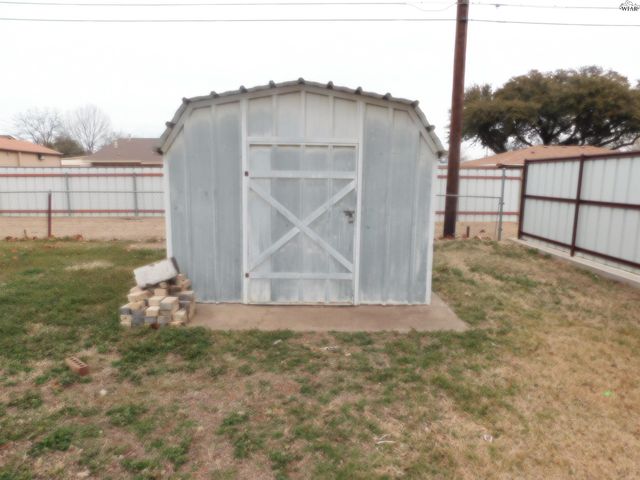 223 WALNUT DRIVE, Burkburnett, TX 76354