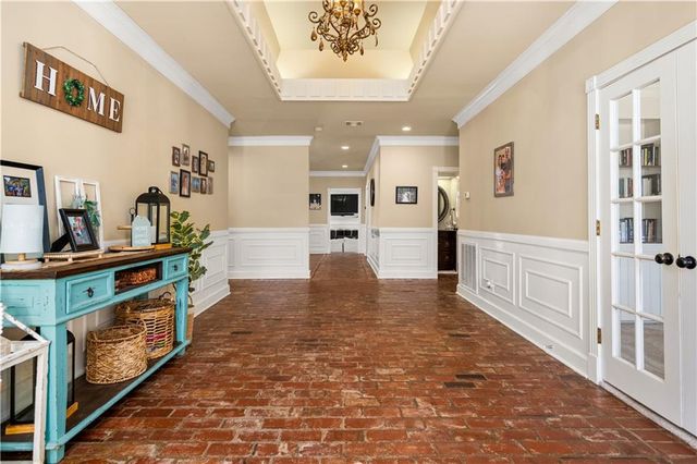 500 WYCLIFFE Way, Alexandria, LA 71303