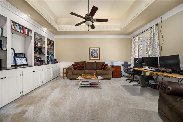 500 WYCLIFFE Way, Alexandria, LA 71303