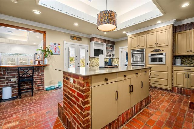 500 WYCLIFFE Way, Alexandria, LA 71303