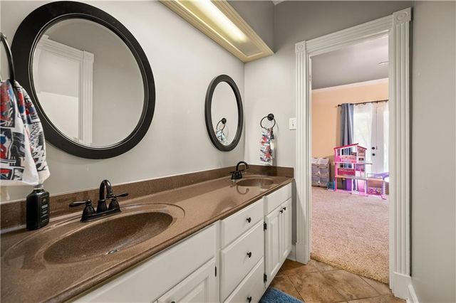 500 WYCLIFFE Way, Alexandria, LA 71303