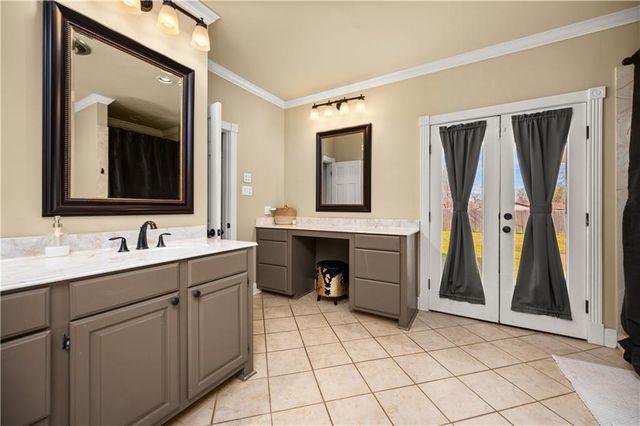 500 WYCLIFFE Way, Alexandria, LA 71303