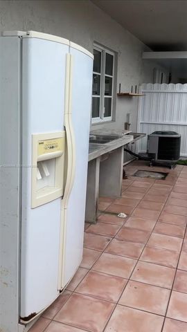 8380 NW 103rd Street 105G, Hialeah Gardens, FL 33016