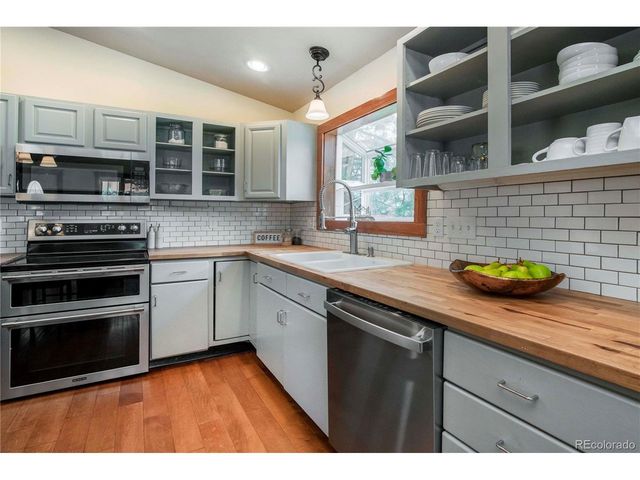 4805 S Blue Spruce Rd, Evergreen, CO 80439