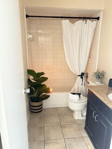 6401 Deihl 103, Houston, TX 77092