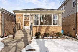 7230 W Greenleaf Avenue, Chicago, IL 60631