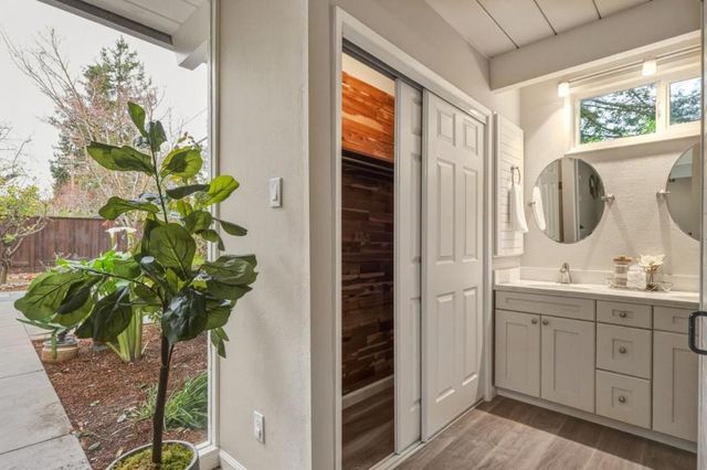 1135 Cedarwood Way, Redwood City, CA 94061