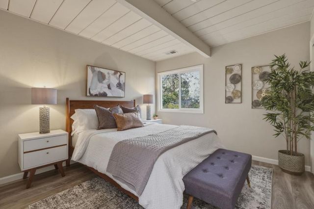 1135 Cedarwood Way, Redwood City, CA 94061