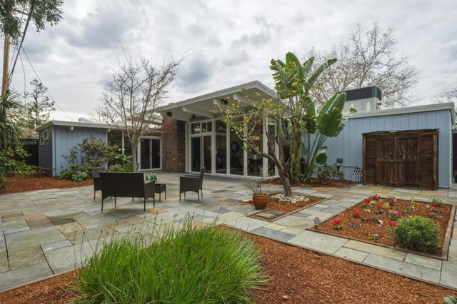 1135 Cedarwood Way, Redwood City, CA 94061