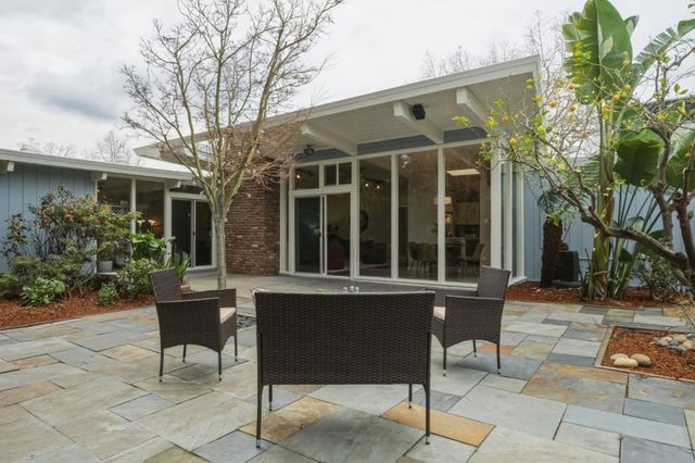 1135 Cedarwood Way, Redwood City, CA 94061