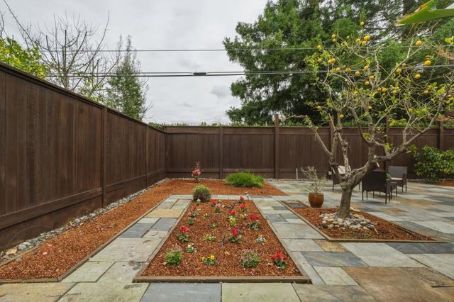 1135 Cedarwood Way, Redwood City, CA 94061