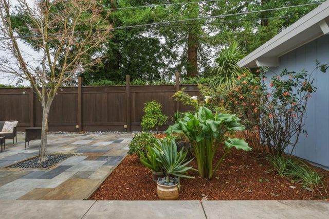 1135 Cedarwood Way, Redwood City, CA 94061