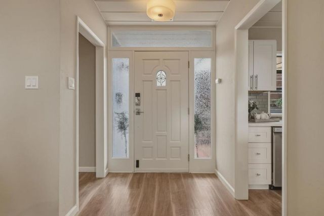 1135 Cedarwood Way, Redwood City, CA 94061