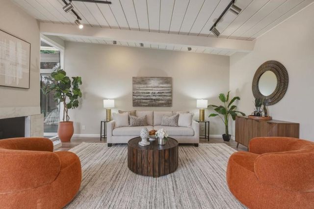 1135 Cedarwood Way, Redwood City, CA 94061