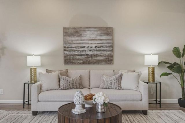 1135 Cedarwood Way, Redwood City, CA 94061