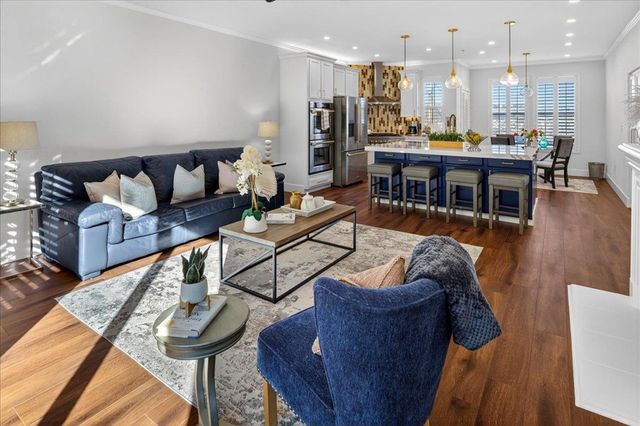 209 Bay Ridge Dr, Daly City, CA 94014