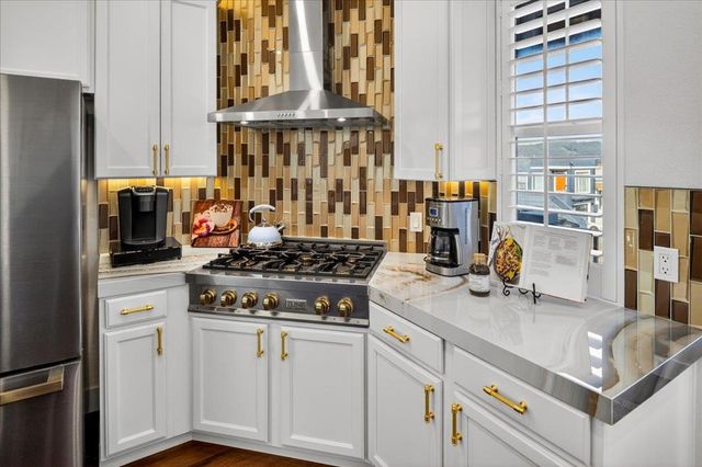 209 Bay Ridge Dr, Daly City, CA 94014