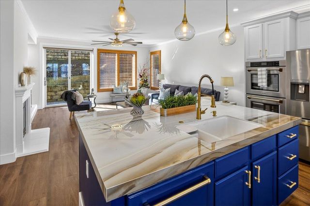 209 Bay Ridge Dr, Daly City, CA 94014