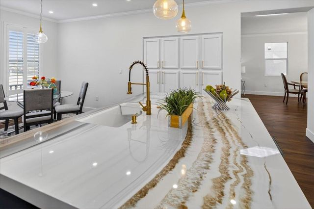 209 Bay Ridge Dr, Daly City, CA 94014