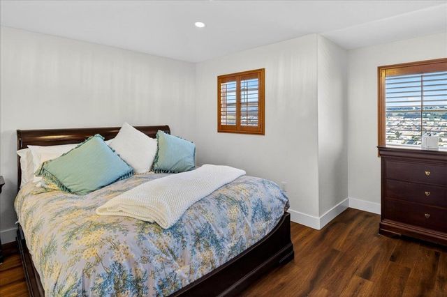 209 Bay Ridge Dr, Daly City, CA 94014