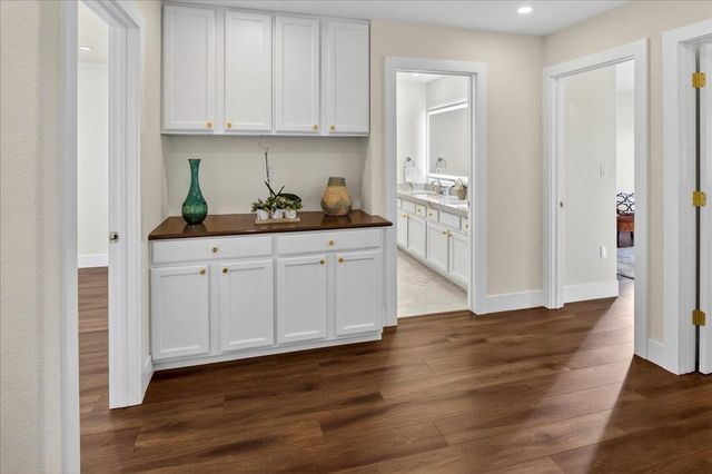 209 Bay Ridge Dr, Daly City, CA 94014