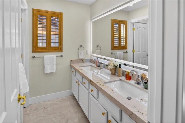 209 Bay Ridge Dr, Daly City, CA 94014