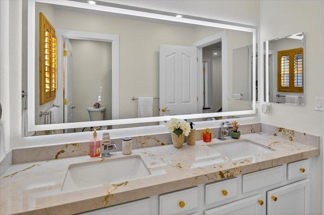 209 Bay Ridge Dr, Daly City, CA 94014