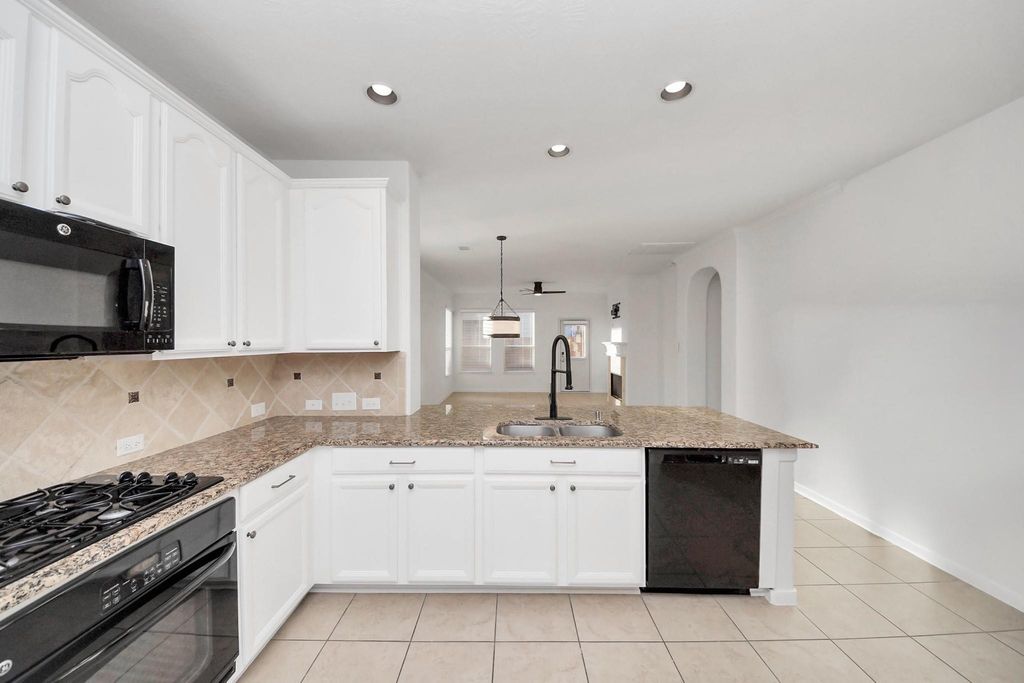 8326 Terra Valley Ln Lane, Tomball, TX 77375