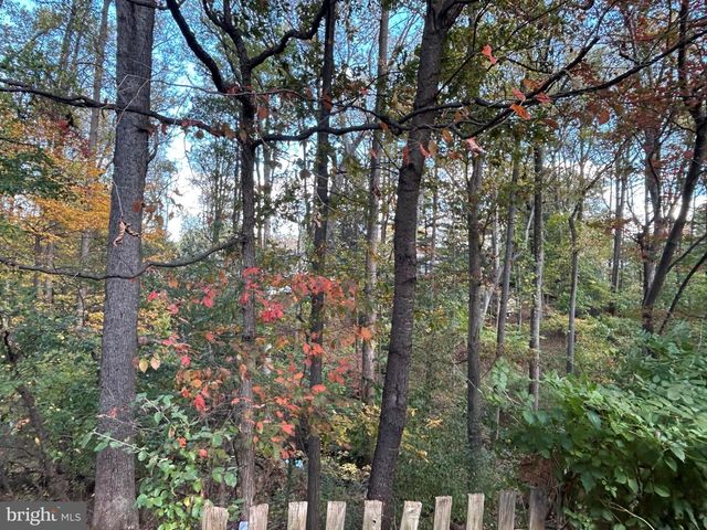 12255 TILDENWOOD DR, Rockville, MD 20852