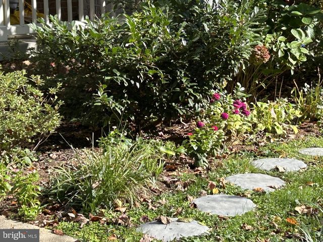 12255 TILDENWOOD DR, Rockville, MD 20852