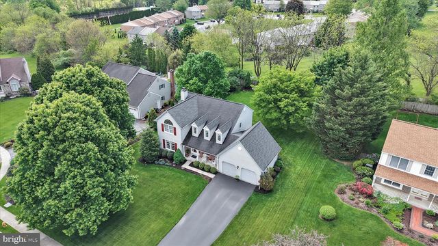 214 MILL POND DR, Exton, PA 19341