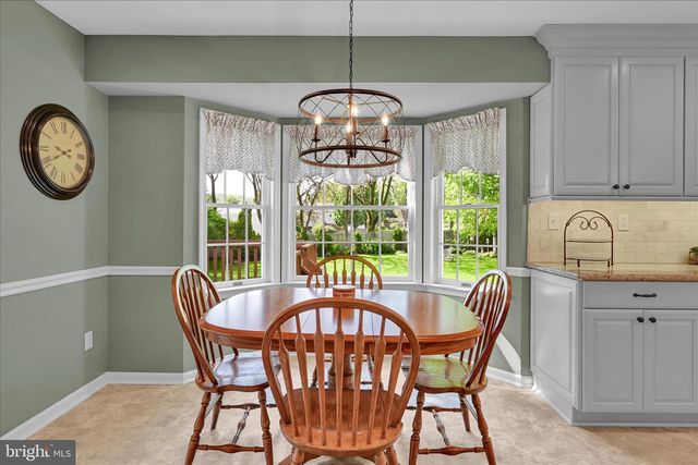 214 MILL POND DR, Exton, PA 19341