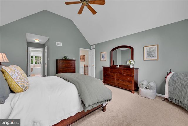 214 MILL POND DR, Exton, PA 19341