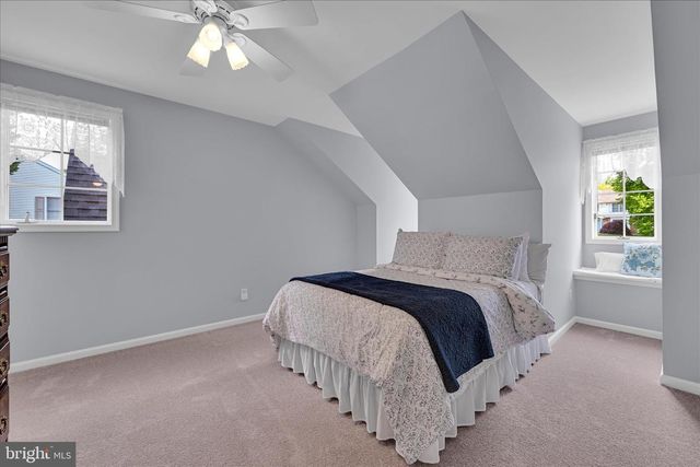 214 MILL POND DR, Exton, PA 19341