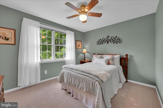 214 MILL POND DR, Exton, PA 19341