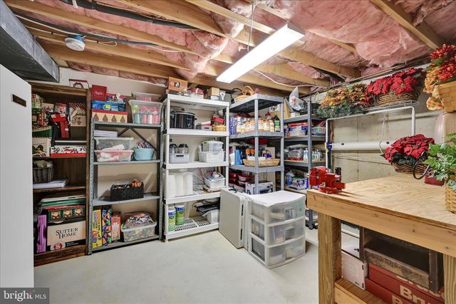 214 MILL POND DR, Exton, PA 19341