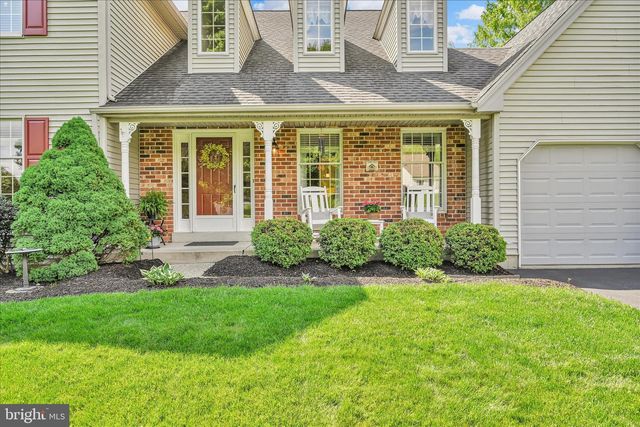214 MILL POND DR, Exton, PA 19341