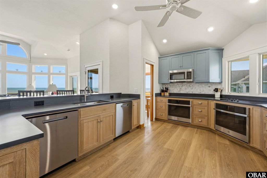 Image 8 of property listing at 413 Deep Neck Road Lot #90, Corolla, NC 27927