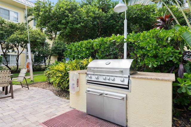 150 NE 15th Ave 350, Fort Lauderdale, FL 33301