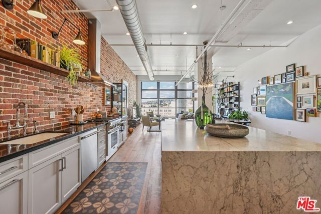 1645 N Vine Street 611, Los Angeles, CA 90028